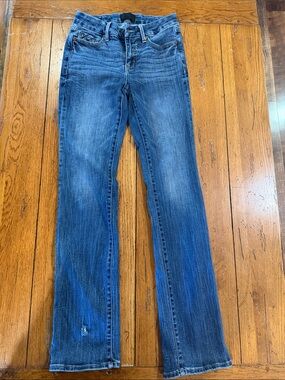 Buckle Black Classic Women's Blue Straight-Leg Jeans